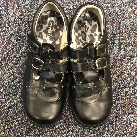Wonderkids Shoes Wonderkids Black Velcro Mary Jane Shoes Poshmark
